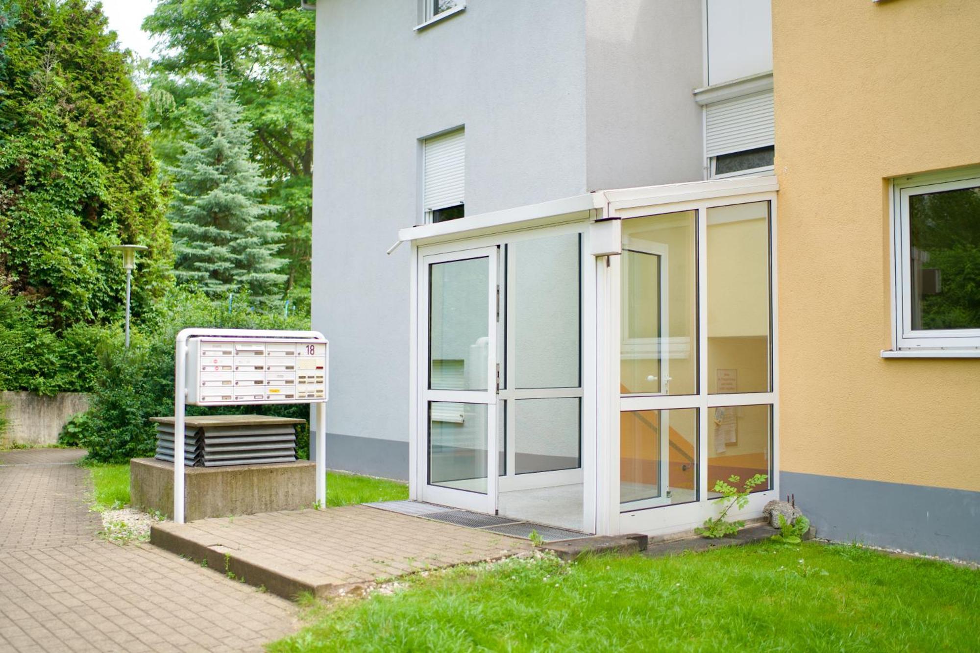 Edler Wohnraum Disney Marvel Studio Mit Balkon, Boxspringbett, Kaffeevollautomat, Lift & Parkplatz Chemnitz Extérieur photo